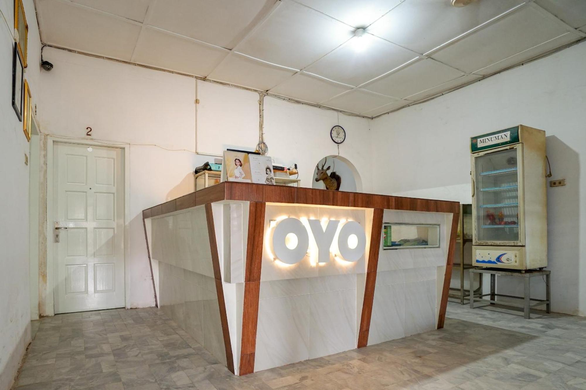 ホテル Oyo 1868 ペギナパン セキップ パレンバン エクステリア 写真